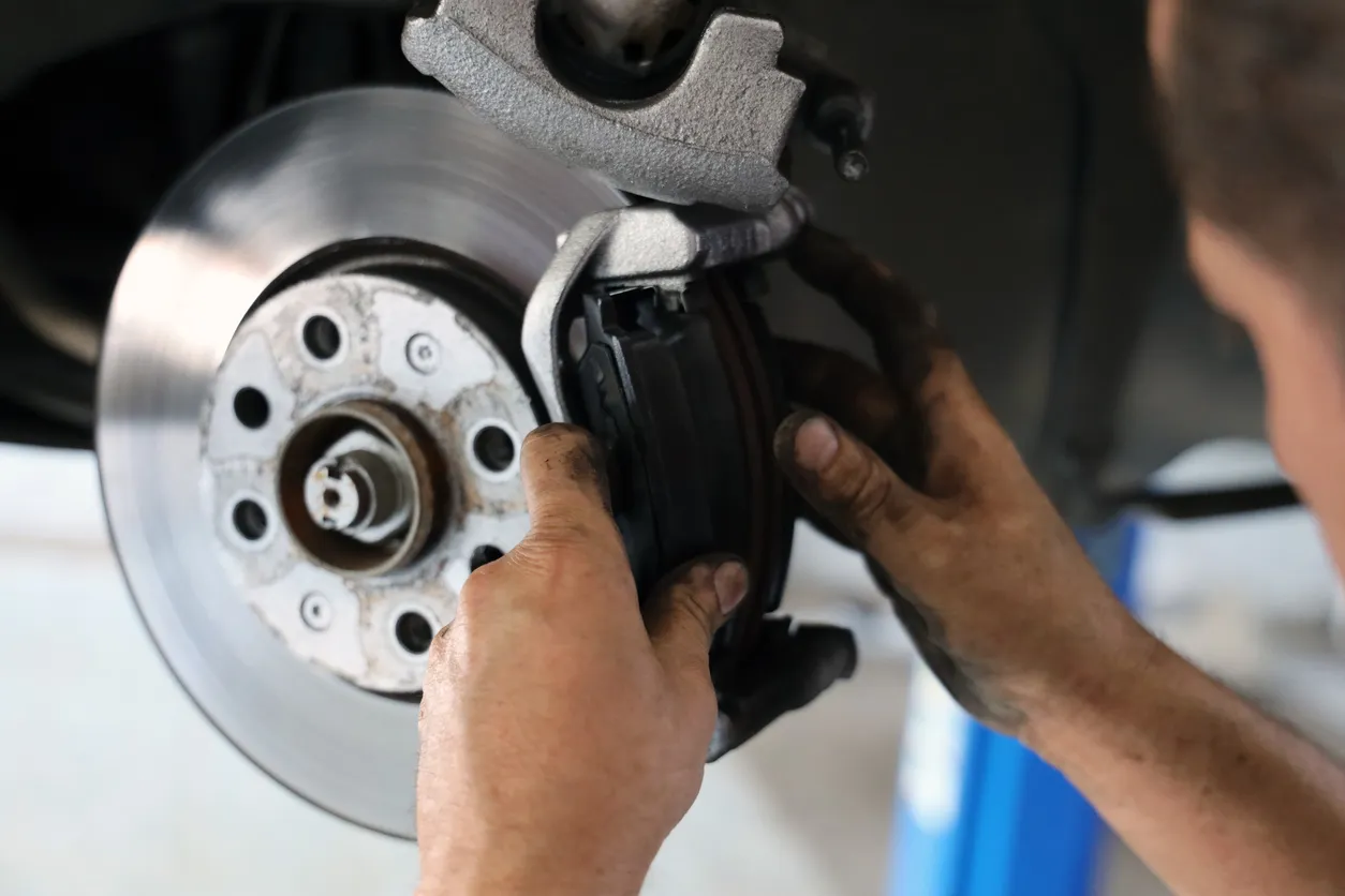 How Do Brakes Work on a Drum Brake Vehicle?